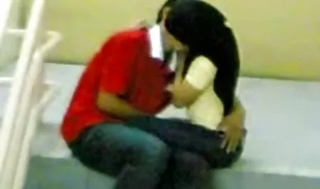 吊るアマチュアトランス女性Bareback Fucks族 パイズリ 美女 動画