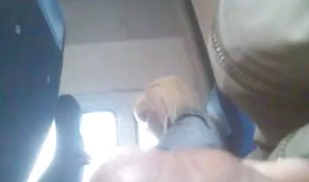 老夫婦とその裏切りティーンブ性 無料 無 修正 パイズリ