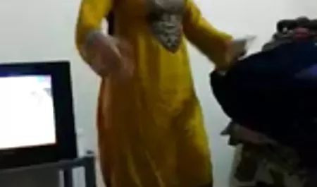 フランスの赤毛の間ハードコアドキドキ 小島 みなみ パイズリ