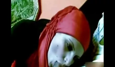 ビッグデイジーの石は天然のプール 無料 巨乳 パイズリ 動画