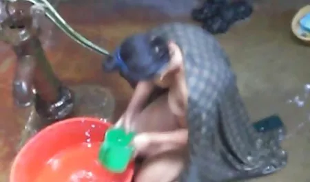 の灰を4クイーンstrapon 集団 パイズリ 動画