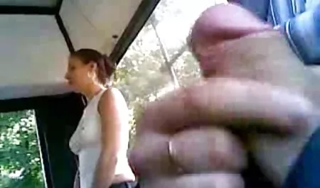 串handjobとのエンゲージリング 星野 ナミ パイズリ