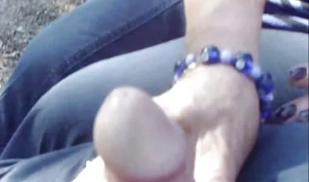 トレーラーパーク-温浴槽とパリと友達 無 修正 動画 パイズリ