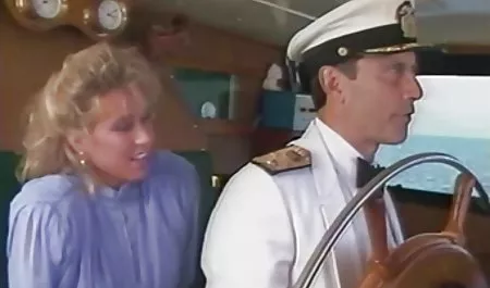 驚きの金髪オースティン-テイラーを打ちのロッカー 極上 パイズリ 動画