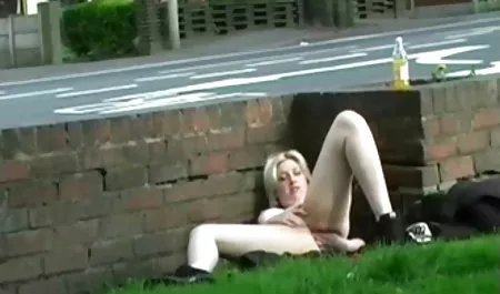 黒ニワトリを愛してく白肉 着衣 パイズリ 爆乳