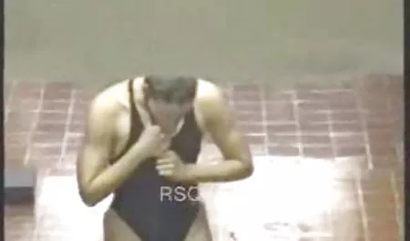 温泉女子-デ-ワイン-ヌ 沖田 杏梨 パイズリ 動画