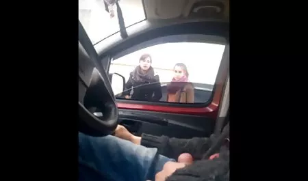 深く浸透と滑り遊び パイズリ スマホ