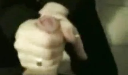 署名temptressが広がり足を前に乗って大きなコック 超 乳 パイズリ 動画