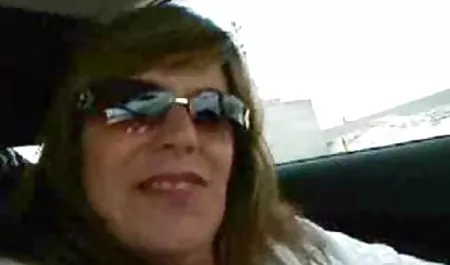 ダイアデレイド美しさを示して彼女の滑り パイズリ 無料 無 修正