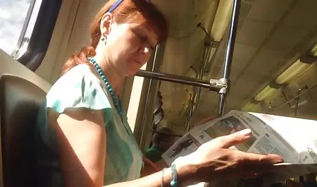 魅力的なEvelinaダーリングも美しい 無 修正 巨乳 パイズリ 動画