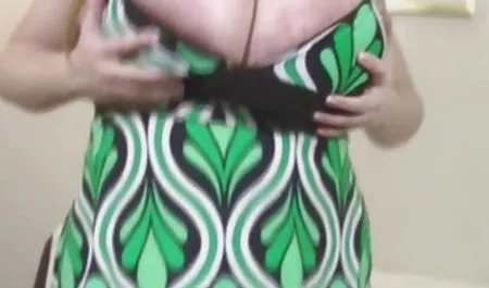 ビッグファンのおっぱい av 女優 パイズリ 動画