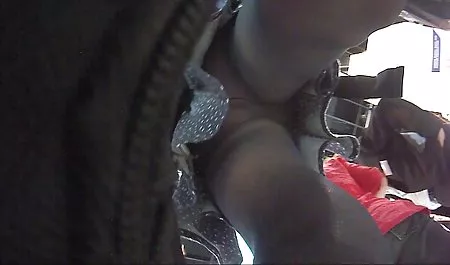 私のお手伝いをしたいと考えており、服のシシ パイズリ 痴女