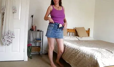 世界的に有名なMilfジュリア-クシュナッディノバアFucks2つのラッキー パイズリ xvideo Cocks!