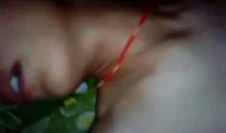 LadyboyユーザーのMIT 三 上 悠 亜 パイズリ